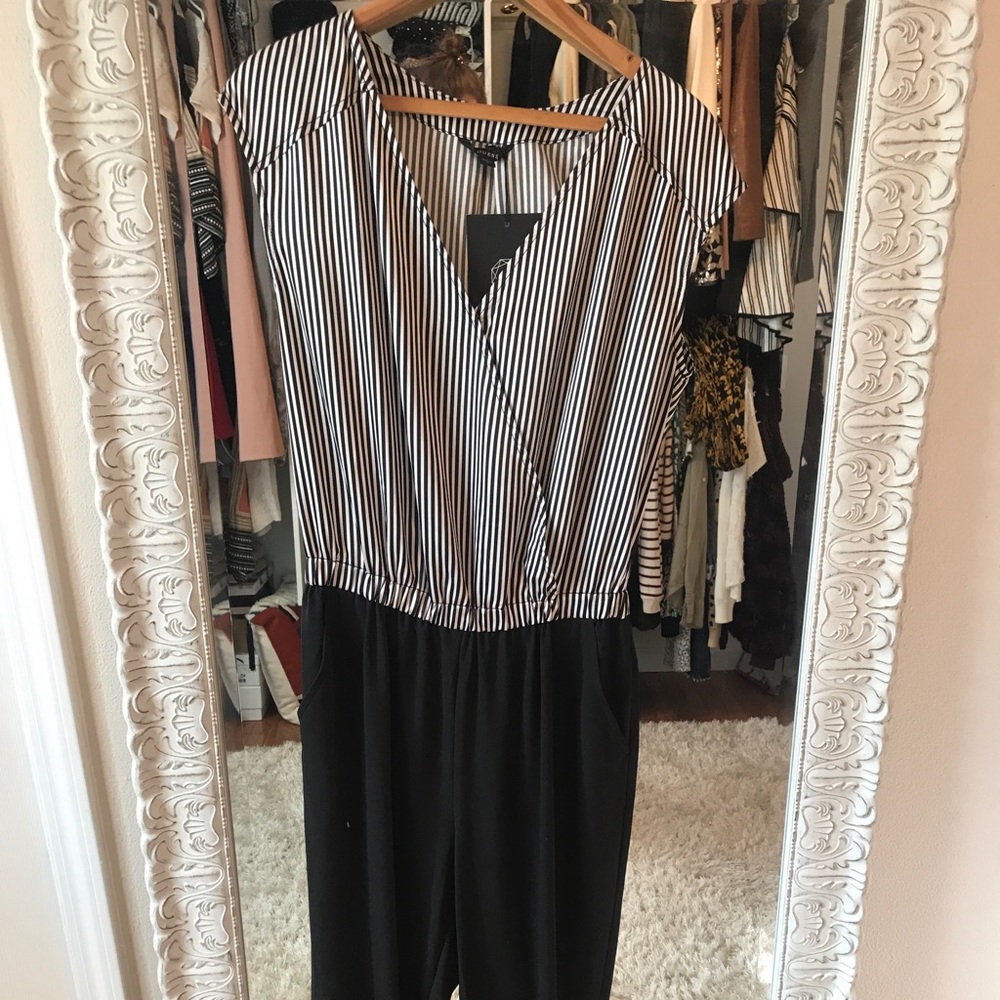 Cap sleeve black and white jumpsuit.